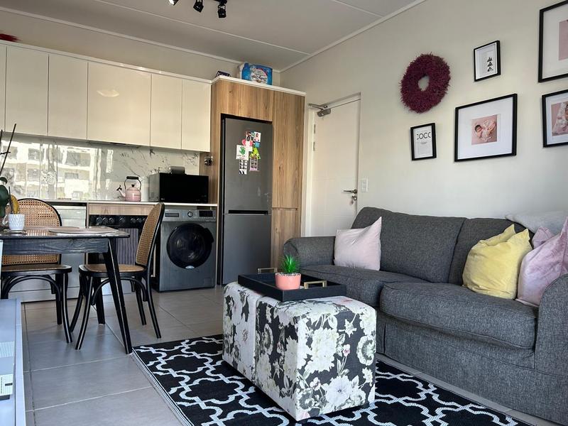 To Let 1 Bedroom Property for Rent in Sandown Western Cape